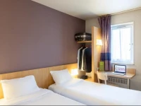 B&B HГґtel NOISY LE GRAND 