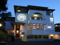 Hotel 202 