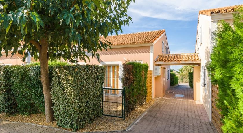 Lagrange Vacances Le Scarlett et Les Soleillades 