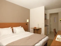 SГ©jours & Affaires Pantin Charles De Gaulle 