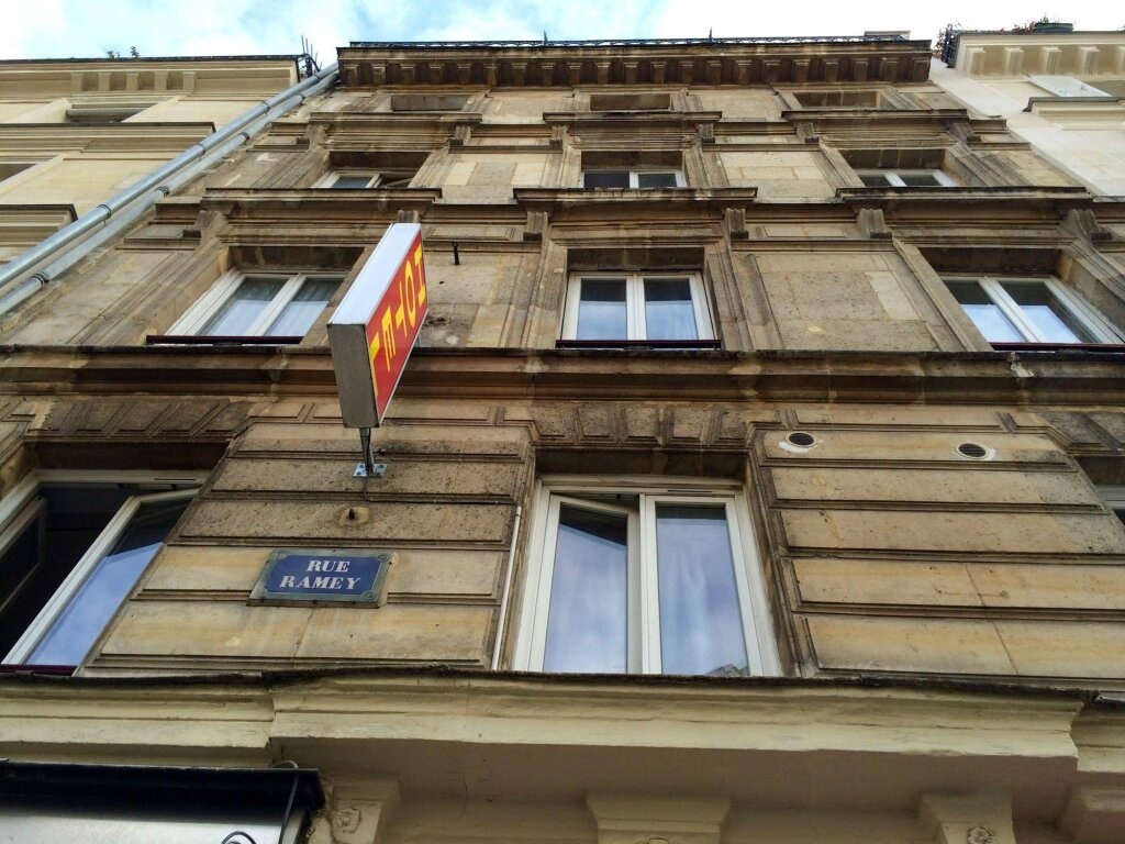 Hotel Azur Montmartre 