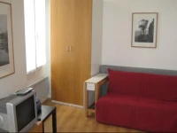 Apartment Poisson 1 