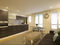 Private Apartment - Arc de Triomphe 