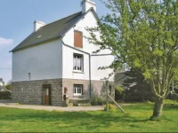 Holiday home Rue de la Ville Hingant 