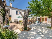 Hotel Les Vieux Acacias 