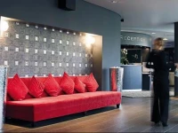 Quality Only Suites CDG Airport Roissy en France 