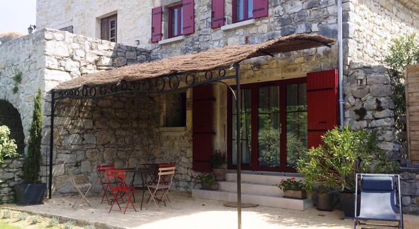 Maison de caractГЁre en pierres - gГ®te La Bastide Du Vigneron 