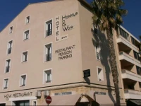 Holidays & Work HOTEL RESTAURANT 