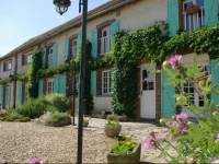 Les Chandelles Bed & Breakfast 