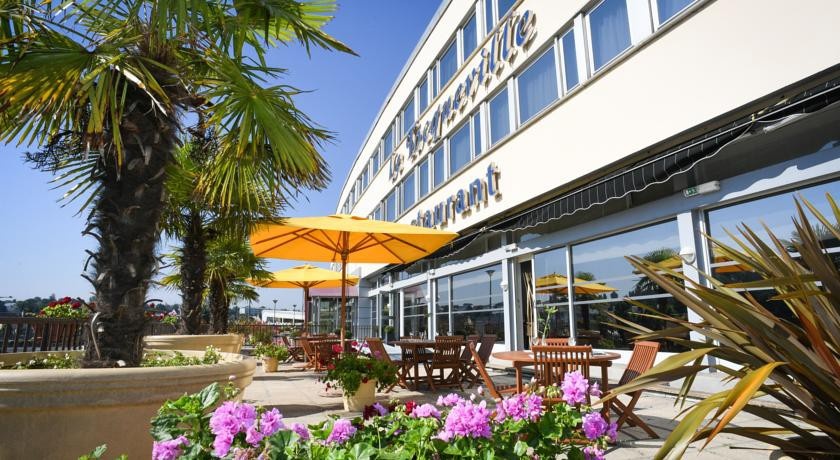 Mercure Saint LГґ Centre 