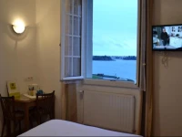 HГґtel-Restaurant La Porte Saint Pierre 