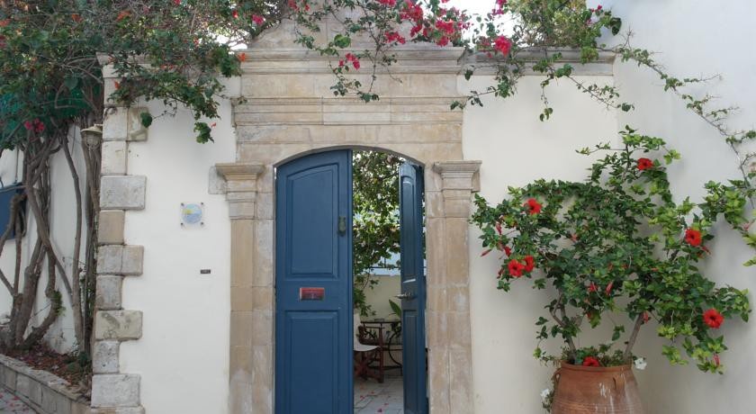 Villa Kynthia 3*