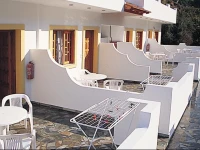 Minos Apartments 