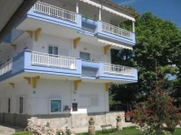 Armiriki Rooms 
