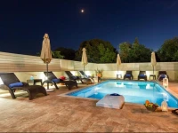 Fiorentinos Villa 