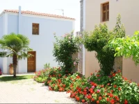 Mouria Studios 