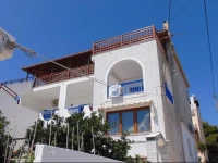 Drosakis Apartments 