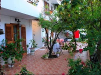 Vaya Zorba Studios 