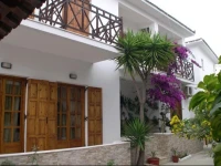 Studio Lefteris 
