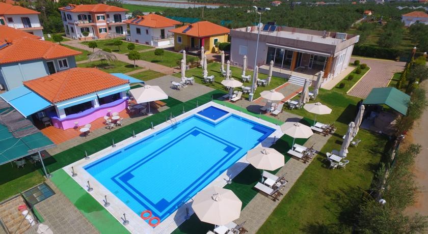 Stomio Apartments 3*