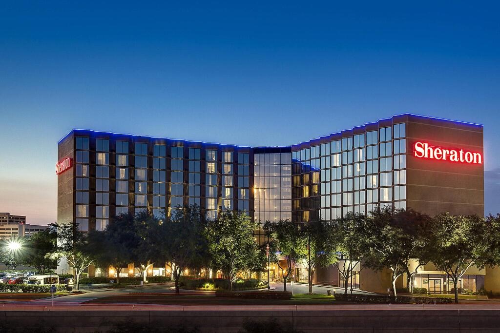 Sheraton Houston Brookhollow Hotel 3*