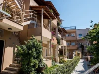 Nirvana Studios and Apartments 