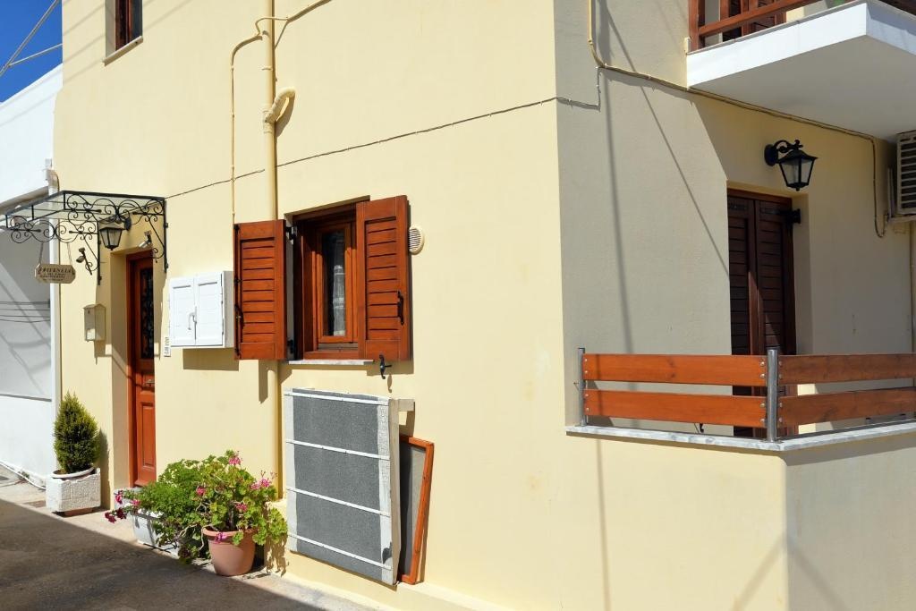 Ifigenia Apartments 