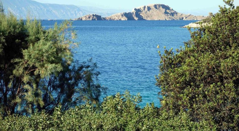 Saronikos Residences 