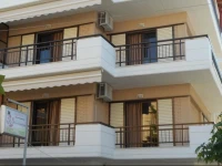 Dimitras Apartments 