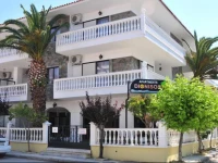 Dionisos Palms Apartments 
