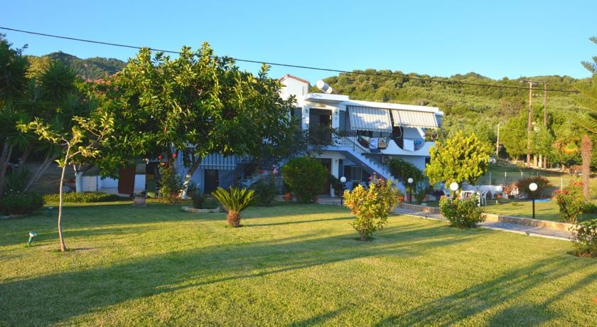 Raptis Apartments 