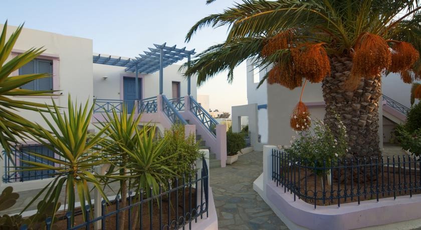 Cybele Apartments 