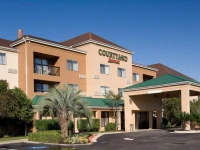 Courtyard by Marriott Beaumont 3*