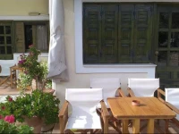 Rent Rooms Alexiou 