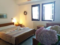 Dimosthenis Karastamatis Rooms 