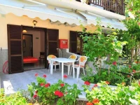 Studios Orfanou 