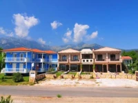 Golden Sunrise Apartments 