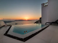 Day Dream Luxury Suites 