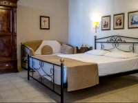 Anastasias Rooms 