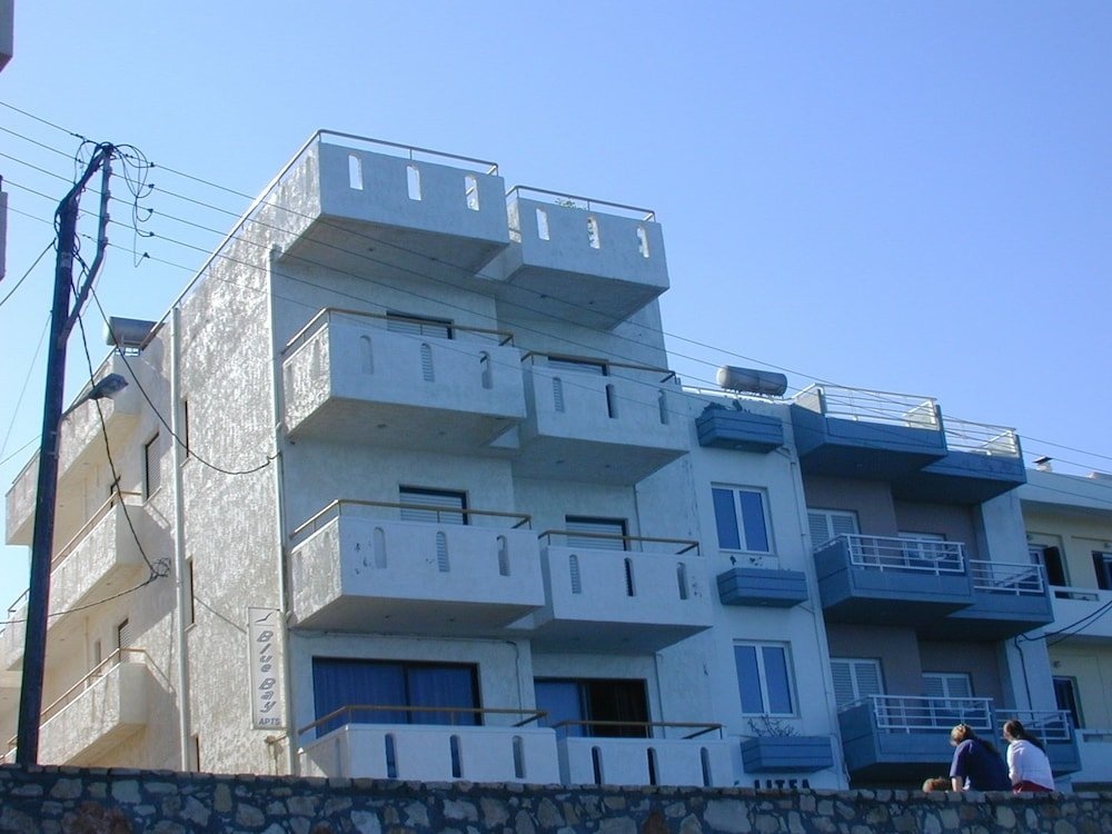 Blue Bay Apartments 