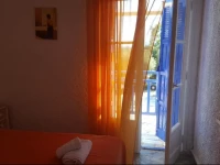Mantos Rooms 