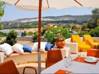Minies Beach Villas 