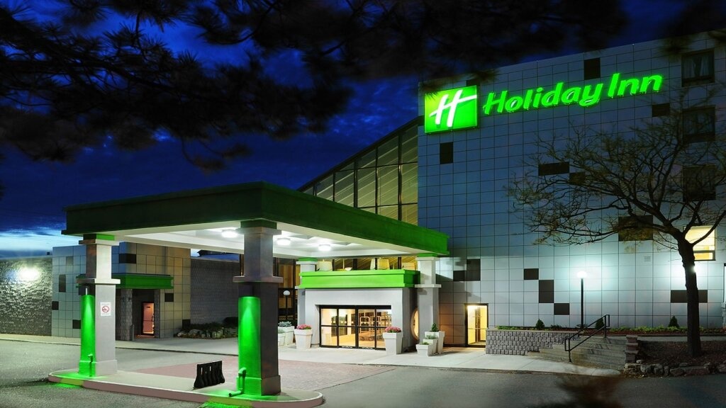 Holiday Inn Guelph Hotel and Conference Centre 3*