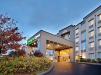 Holiday Inn Express Hotel And Suites Langley 3*