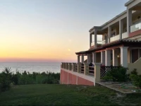 Paralia Luxury Apartments 