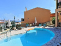 Kaminaki Villas