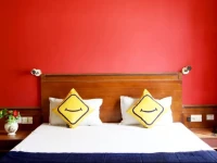 Vista Rooms at Sharanpur Road 