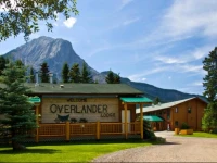 Overlander Mountain Lodge 
