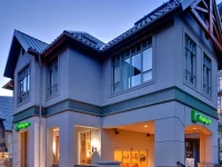 Holiday Inn Whistler Village Centre 3*