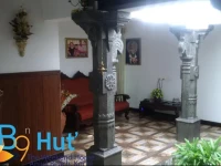 B9 Hut 